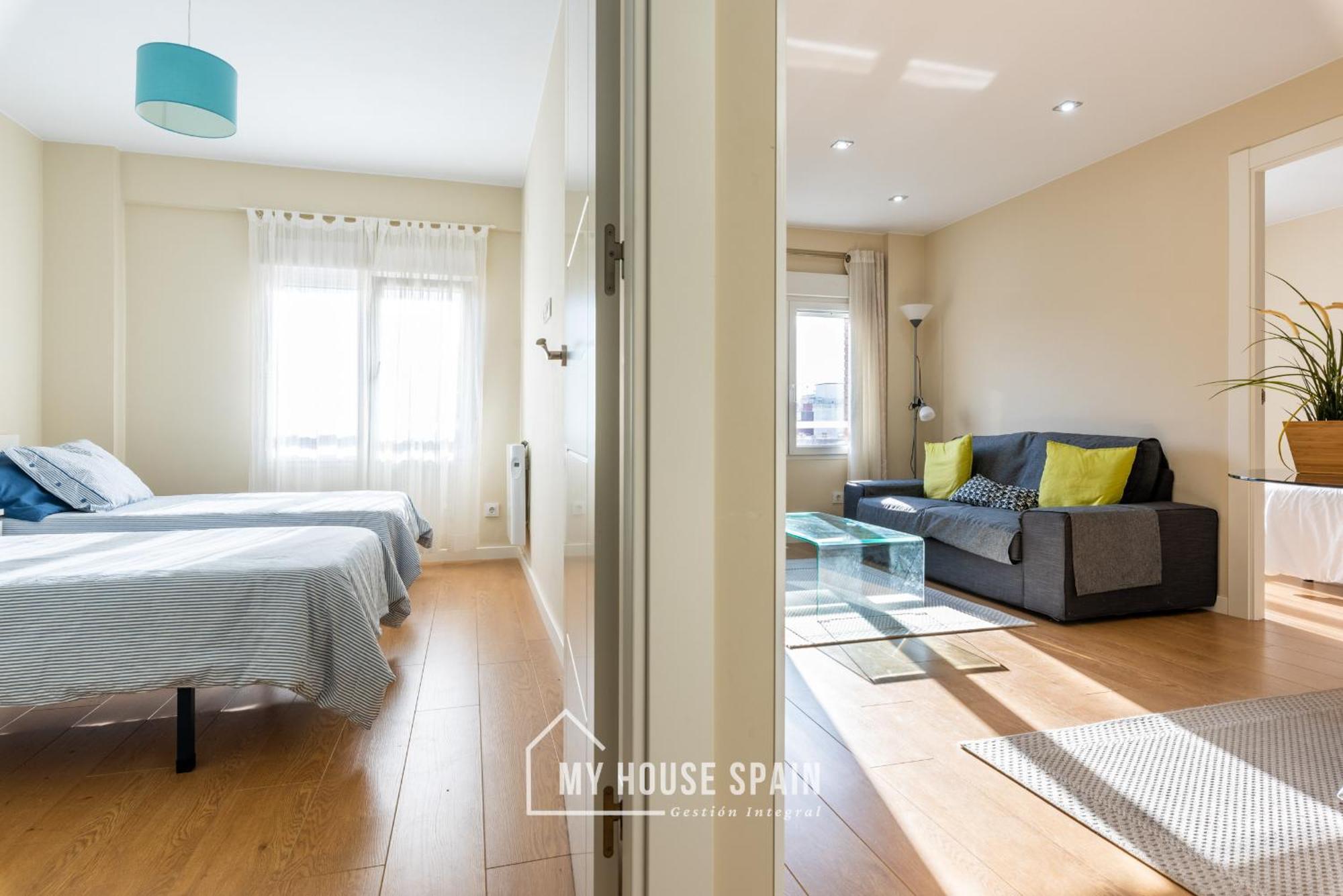 Myhousespain - Radiante Piso Junto A La Playa Gijon